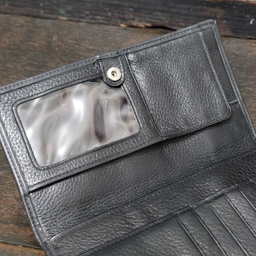 BRIGHTON Vintage Heart Folio Leather Wallet - Picture 5 of 14